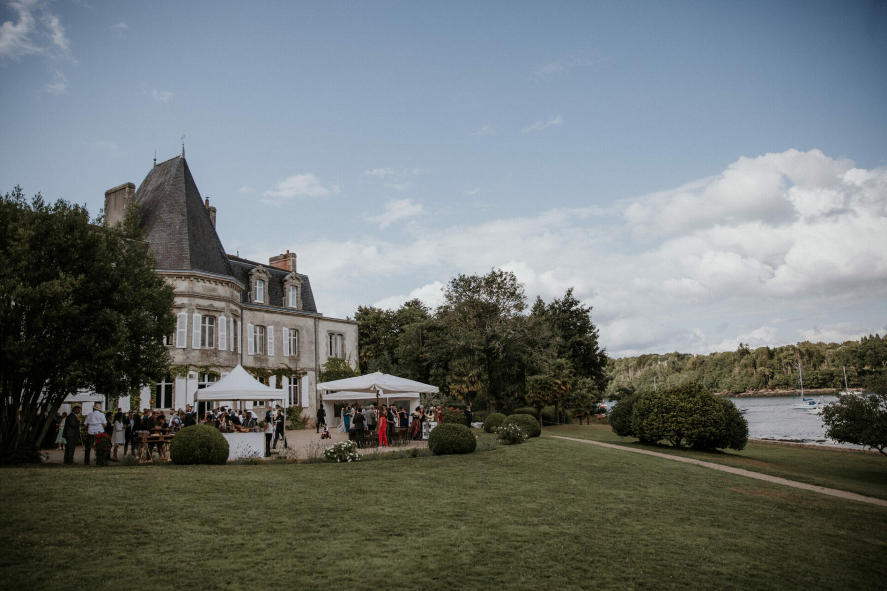 Manoir De Kerouzien Salle De Reception Pres De Quimper Manoir De Kerouzien Salle De Reception Pres De Quimper Margaux Florian Wedding 551 Scaled 1